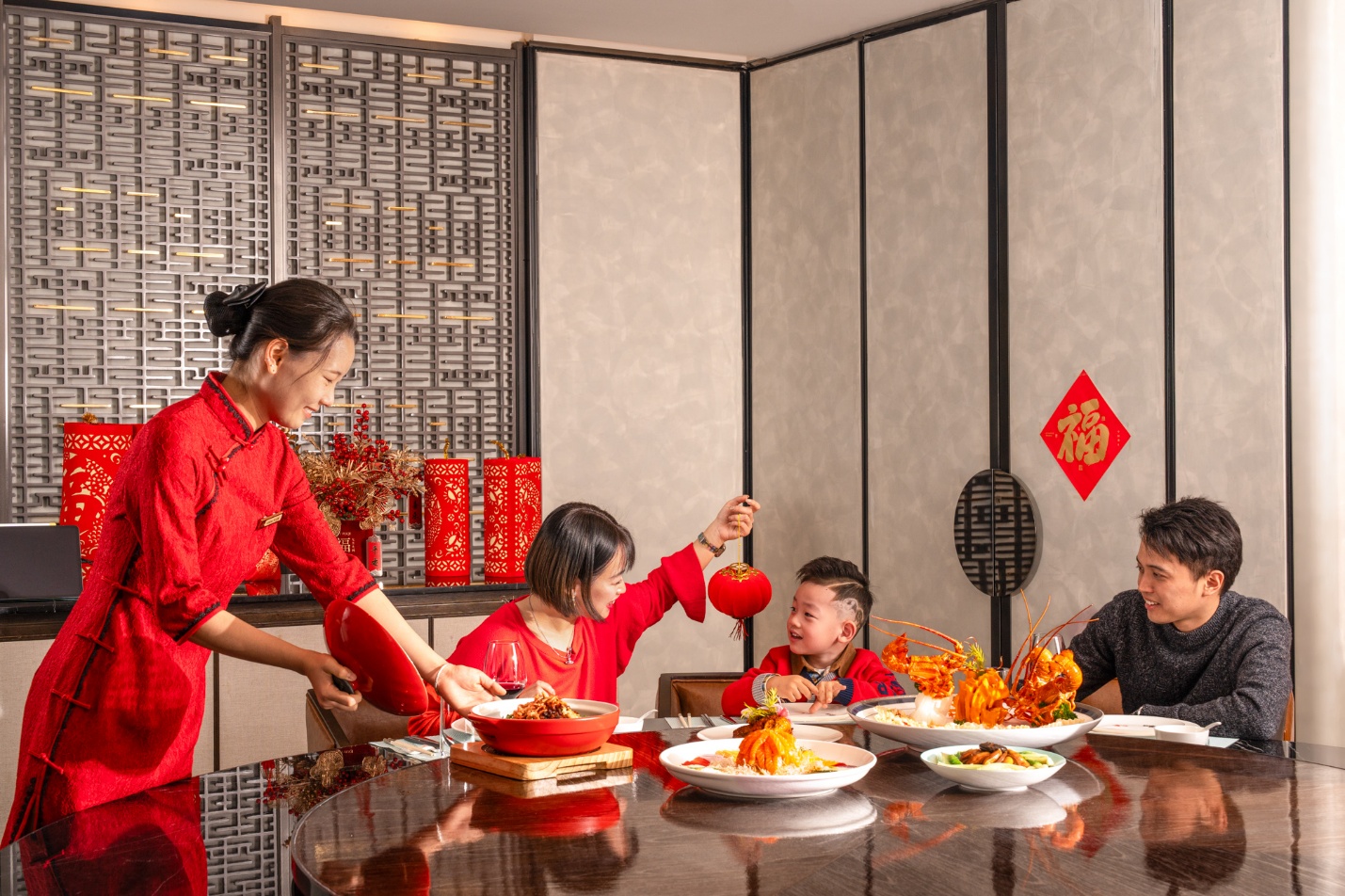 A person serving food to a group of children

Description automatically generated